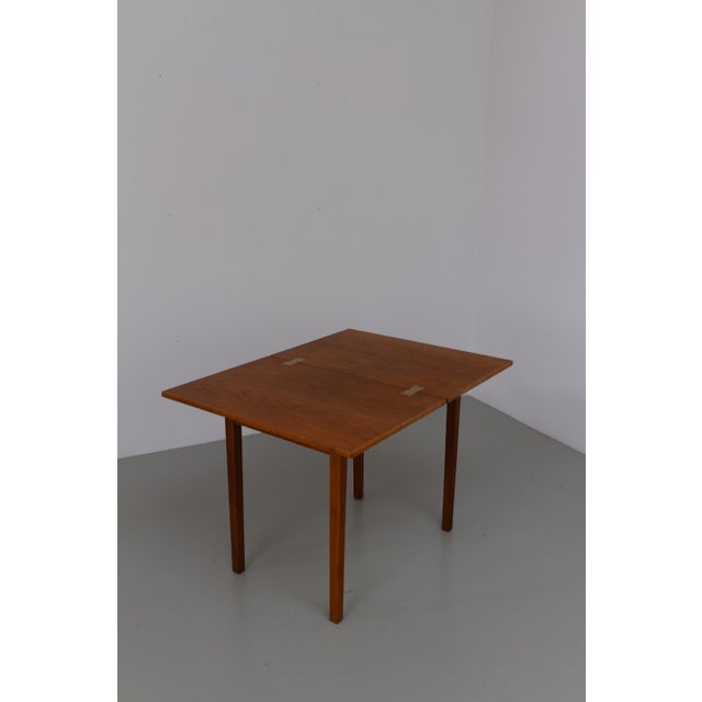 Mid-Century Modern Mid-Century Danish Compact Folding Oak Dining Table attributed to Børge Mogensen, 1950s For Sale - Image 3 of 18
