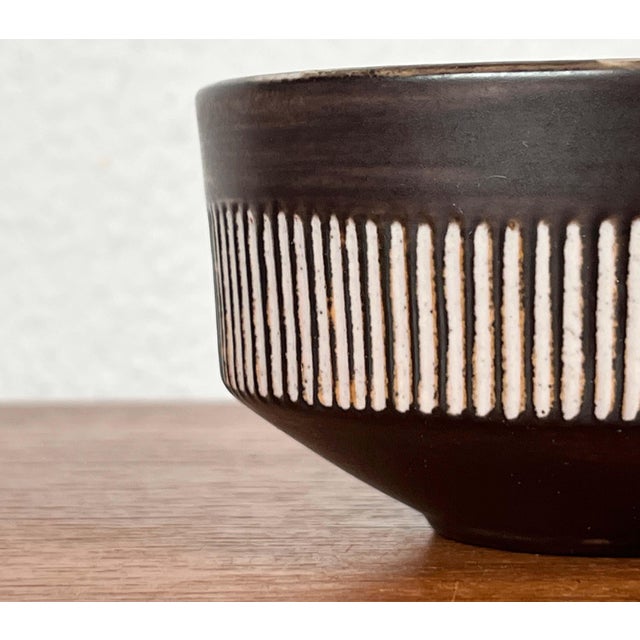 Mid-Century Modern Danish Studio Pottery Minimalist Plates and Bowl from Einar Helleroe, 1960s, Set of 3 For Sale - Image 13 of 18