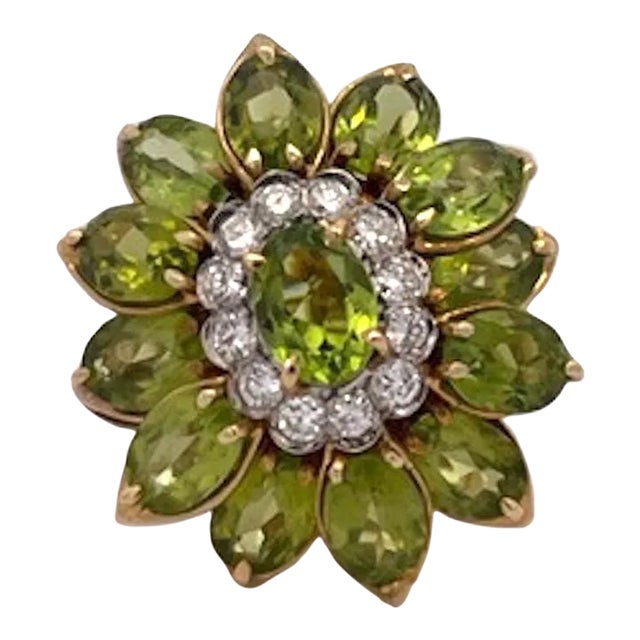 Early 21st Century 14k Peridot Diamond Ring Size 4.5 For Sale