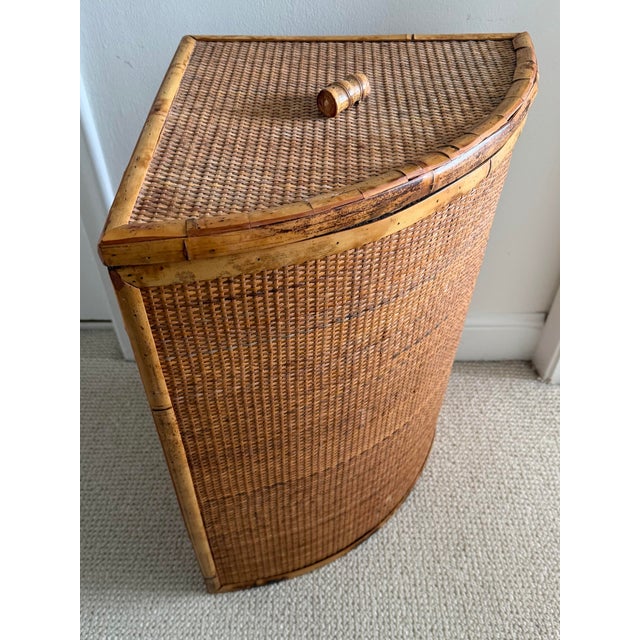Rattan Corner Hamper Basket With Triangular Design For Sale - Image 4 of 11