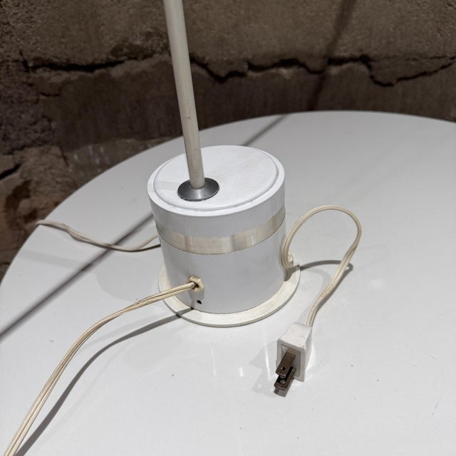 Chrome 1980s Post-Modern Benny Frandsen Counter-Balance Halogen Task Lamp For Sale - Image 8 of 11