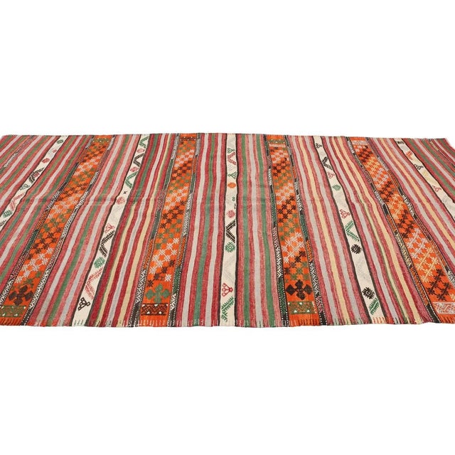 Mid 20th Century Embroidered Vintage Turkish Kilim Rug For Sale - Image 4 of 7