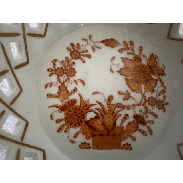 Linen 1960s Herend Chinese Bouquet Pattern Open Weave Basket For Sale - Image 8 of 11