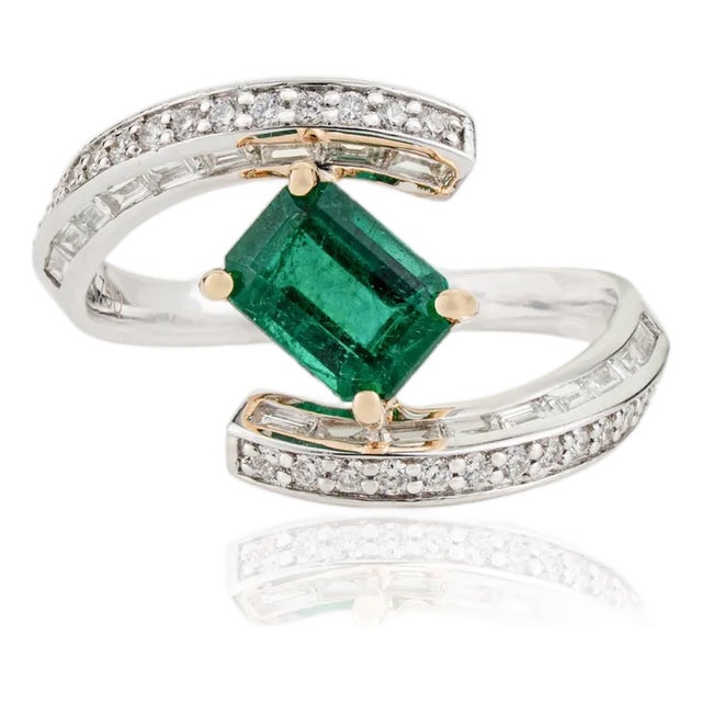 1.01ct Deep Green Emerald Diamond 18k Two-Tone Gold Bypass Wrap Ring Size 9 For Sale