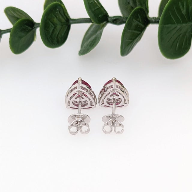 Madagascar Ruby Stud Earrings With Earth Mined Diamonds: Solid 14k Gold, A Pair For Sale In Columbus - Image 6 of 6