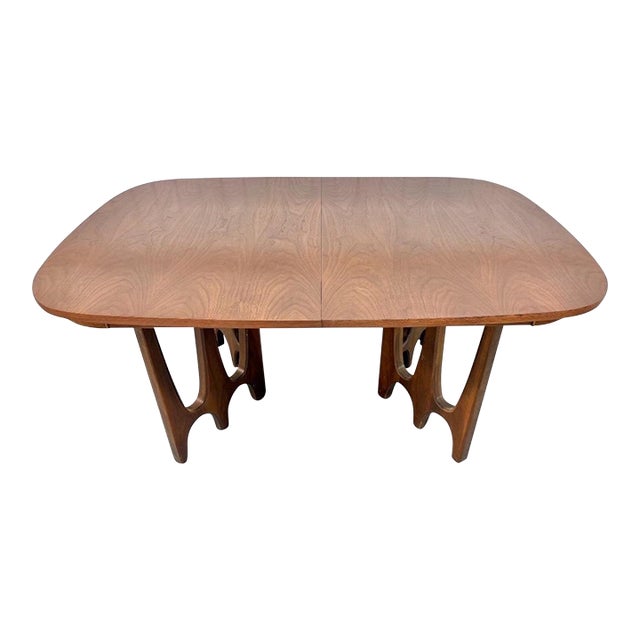 Mid-Century Modern Broyhill Brasilia Walnut Dining Table For Sale