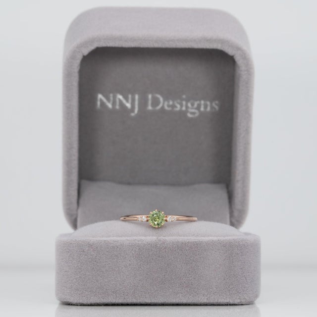 Modern Demantoid Garnet Ring With Earth-Mined Diamond Accents: Solid 14k Gold, 4.25mm, Size 6.75 For Sale - Image 3 of 9