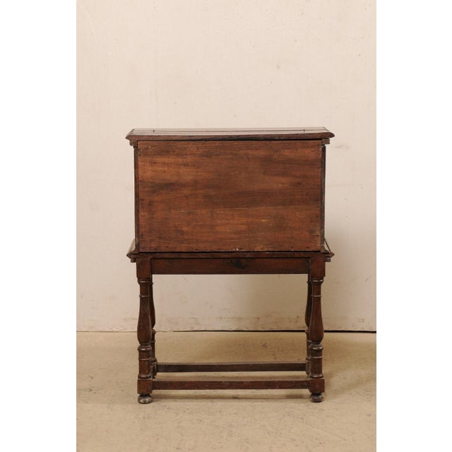 18th Century Italian Classical Brown Wood Butler’s Desk For Sale In Atlanta - Image 6 of 11