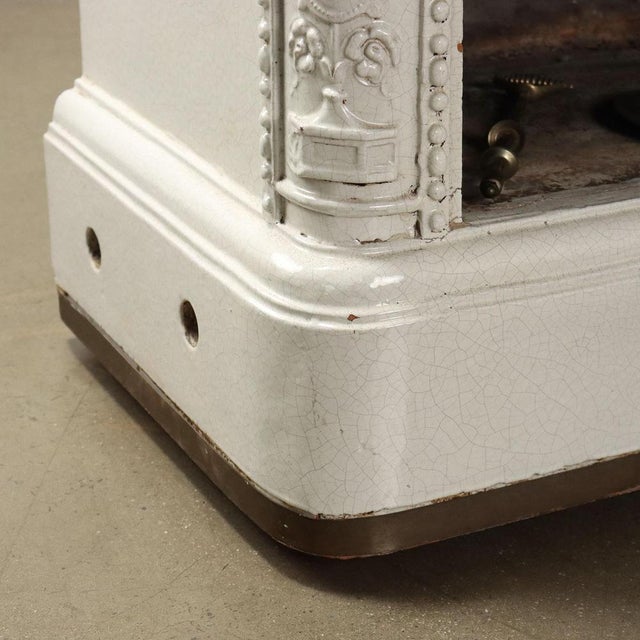 Neoclassical Style Fireplace Stove in Ceramic For Sale - Image 9 of 14