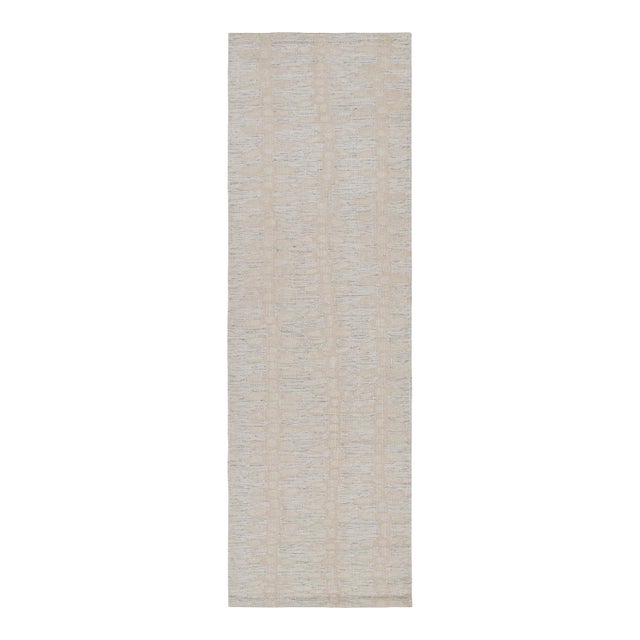 Rug & Kilim’s Scandinavian Style Kilim Runner in White-Beige Floral Patterns For Sale
