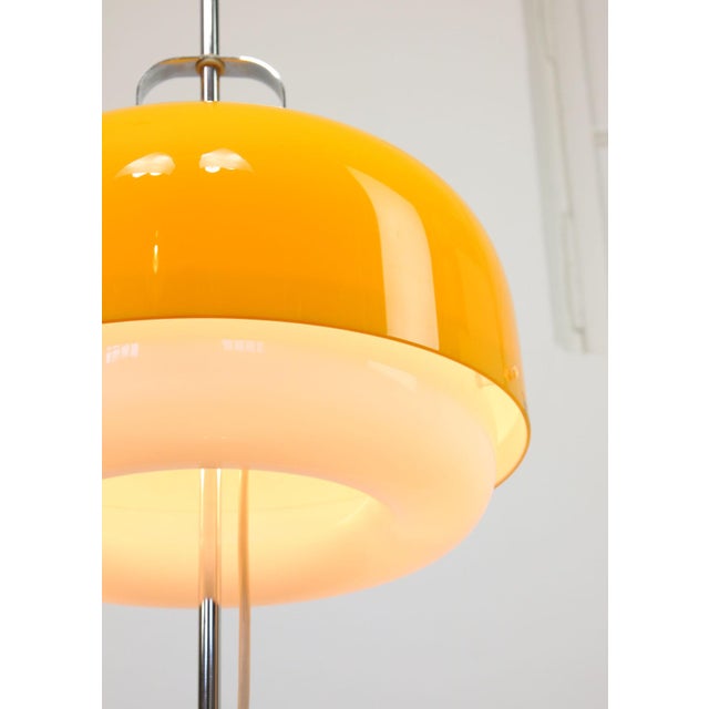 Guzzini Space Age Yellow Medusa Floor Lamp by Luigi Massoni for Guzzini, 1970s For Sale - Image 4 of 18