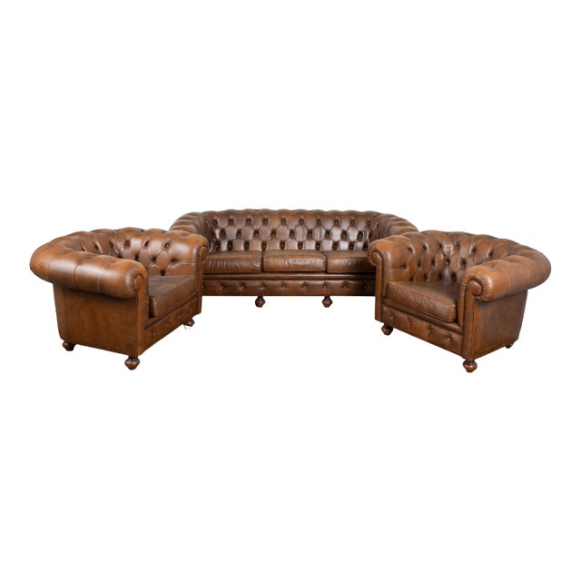 20th Century Brown Leather Chesterfield Sofa and Two Club Chairs From Denmark (Set of 3) For Sale