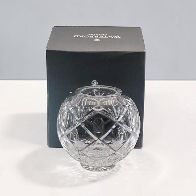 Gorgeous classic rose bowl from the “Rossan” collection by Waterford Crystal (Ireland). This is a hand-crafted crystal...