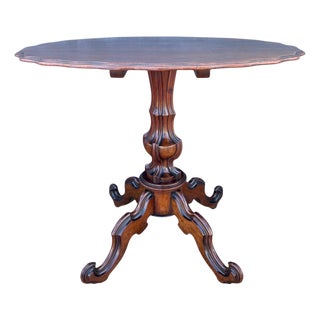 1920s Victorian Tilt-Top Rotating Pedestal Table With Scalloped Edge For Sale