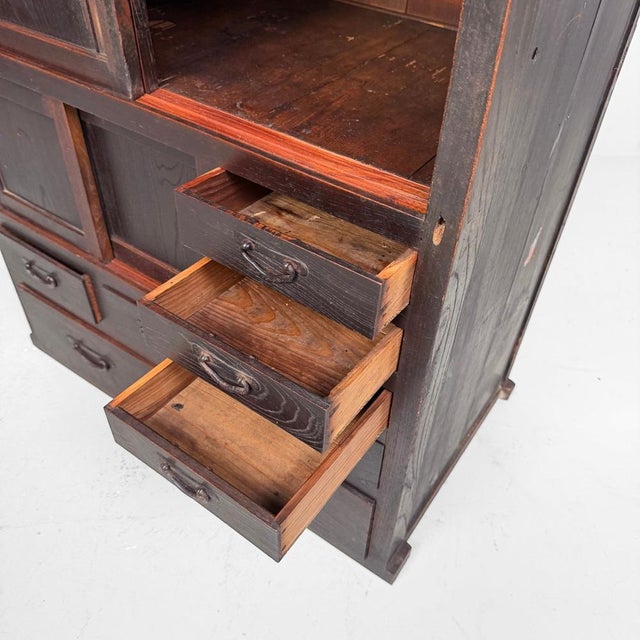 Japanese Mizuya Tansu Storage Cabinet, 1900-1920 For Sale - Image 17 of 18