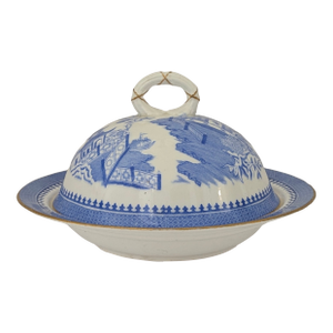 Late 19th Century Royal Worchester Blue Willow Covered Serving Bowl