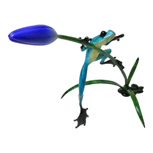 Frog & Tulip Bronze Sculpture by Frogman, Tim Cotterill 2006 451/500 With Papers