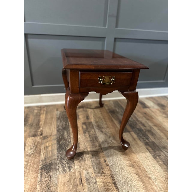 Wood Vintage Pennsylvania House Solid Wood Queen Anne End Table For Sale - Image 7 of 12