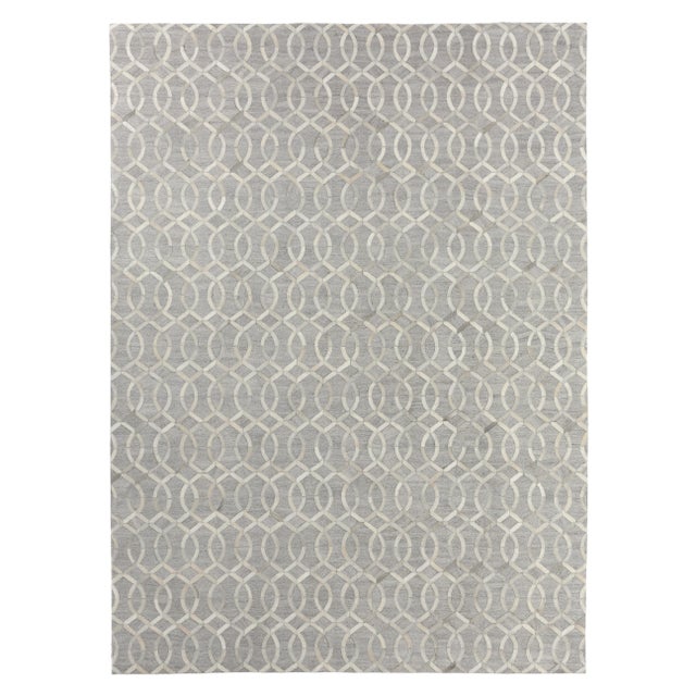 Dover Patchwork Leather Viscose Silver Ivory Rug - 11'6"x14'6" For Sale