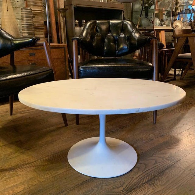 Mid Century Modern Tulip Base Coffee Table With Oval Marble Top