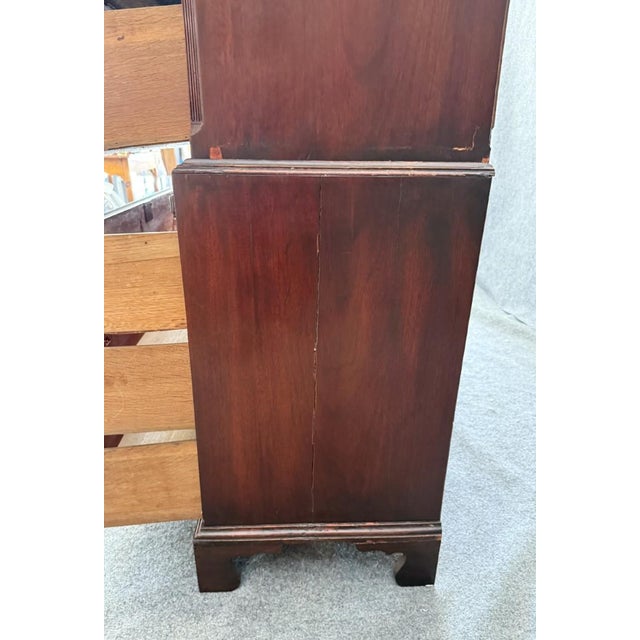 18th Century Mahogany Chest on Chest With Dressing Table For Sale - Image 12 of 18