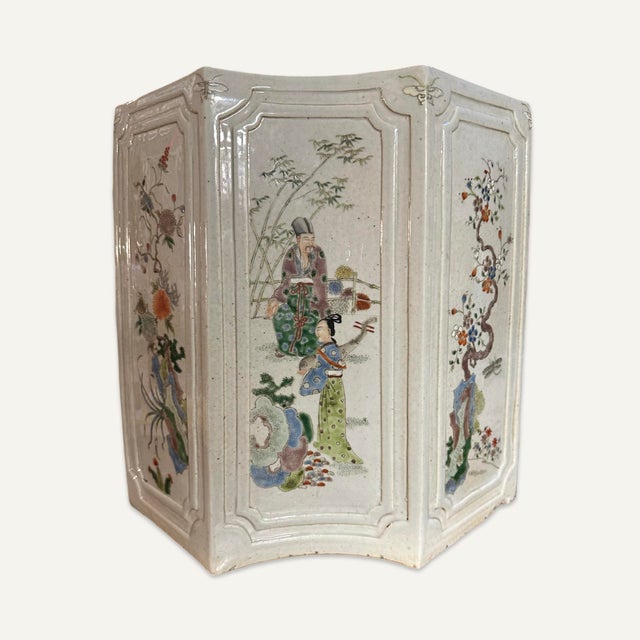 Large octagonal early Qing Dynasty porcelain jardinière with traditional decoration including tree and flower designs and...