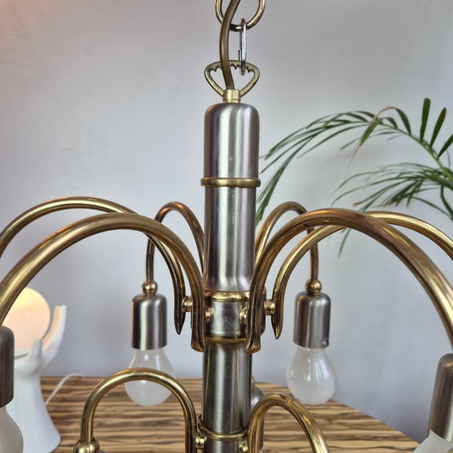 Vintage Ten-Arm Chandelier from TZ Leuchten, 1970s, in Flawless conditions. Designed 1970 to 1979 Up to 250V (Europe/UK...