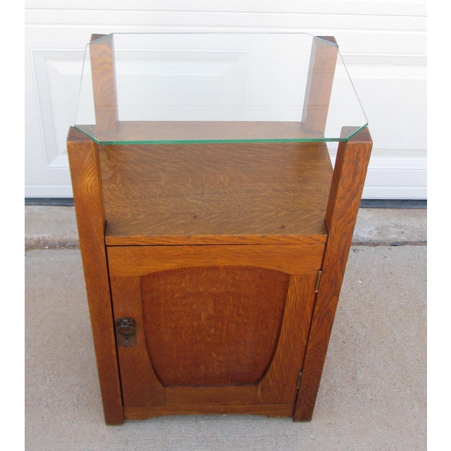 Arts & Crafts Arts and Crafts Mission Oak Smoker's Table Vice Cabinet by Conrey Davis For Sale - Image 3 of 12