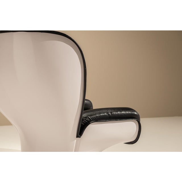 Set of Elda Chair and Ottoman by Joe Colombo for Comfort, Italy, 1970s, Set of 2 For Sale - Image 6 of 15