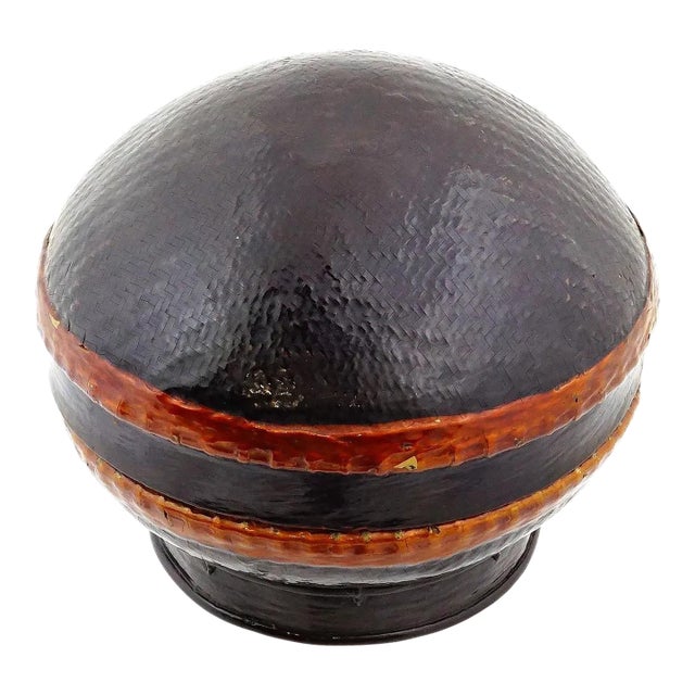 1950s Round Buddhist 'Hsun Ok' Traditional Bamboo Lacquer Lidded Vessel For Sale