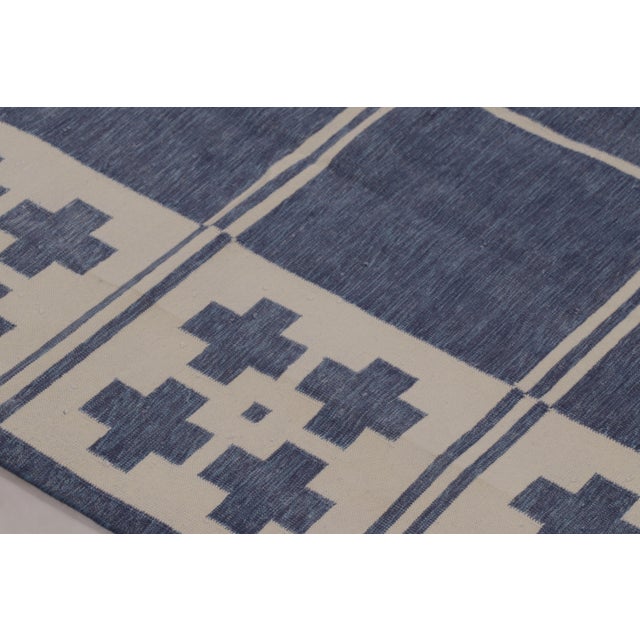 2010s Title: Rug & Kilim’s Contemporary India Dhurrie Rug in Navy and Beige Grid For Sale - Image 5 of 9