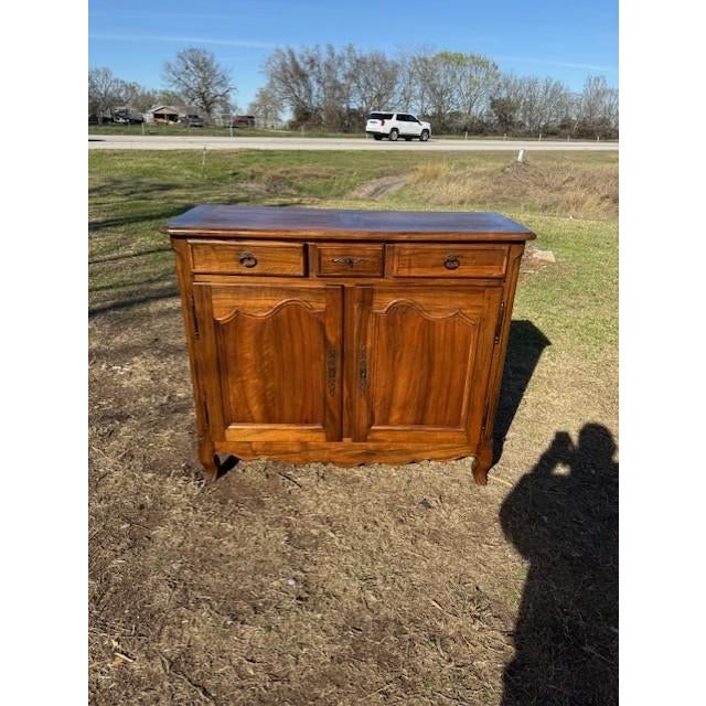 19th Century French Country Louis XV Solid Walnut Sideboard / Buffet For Sale - Image 14 of 16