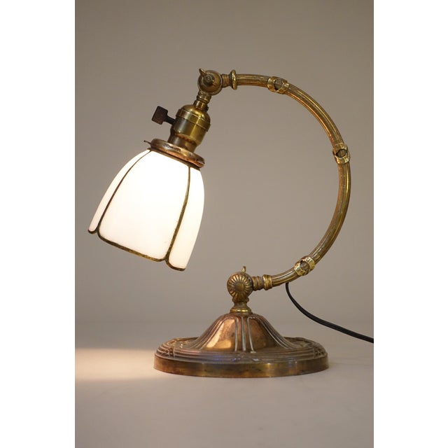 Industrial 1910s Art Nouveau Edward Miller Industrial Machine Age Elaborate Brass Slag Glass Articulating Desk Table Piano Lamp For Sale - Image 3 of 12