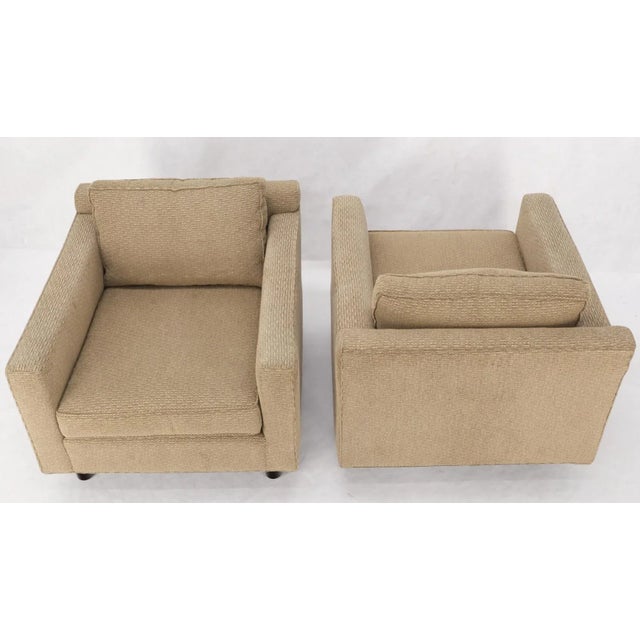 Pair Deep Seat Oatmeal Fabric Upholstery Contemporary Lounge Chair on Dowel Legs For Sale - Image 11 of 13