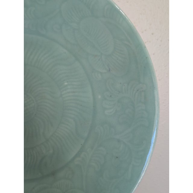 Late 18th Century Large Antique Chinese "Long Quan" Celadon Porcelain Charger For Sale - Image 5 of 12