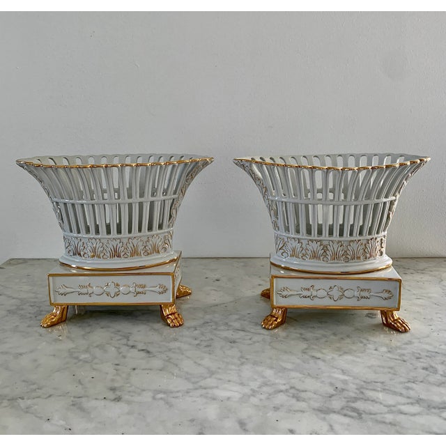 Neoclassical Regency Reticulated Gold Gilt Porcelain Basket Compotes With Lion Paw Feet, Pair For Sale In South Bend - Image 6 of 12