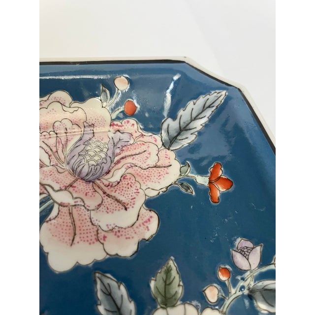 Vintage Floral Ceramic Dish in Chinoiserie Style For Sale - Image 4 of 6