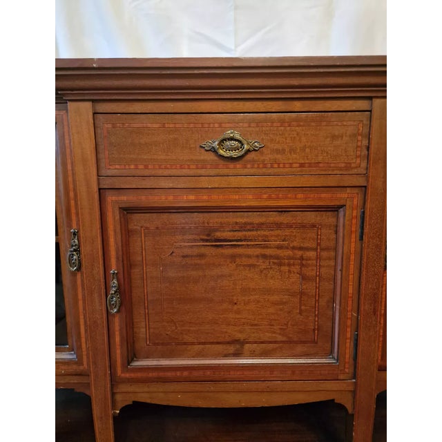 1920s English Mahogany Display Buffet, 1920s For Sale - Image 5 of 11