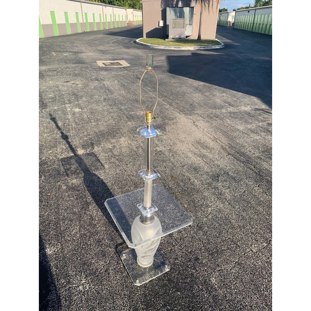 Mid-Century Modern Vintage Lucite Floor Lamp With Glass Floral Table Base For Sale - Image 3 of 13