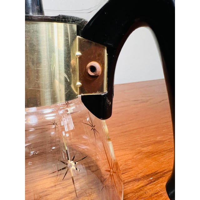 Corning Inc. Vintage Corning Ware Starburst Coffee 4 Cup Carafe 1960s Era For Sale - Image 4 of 9