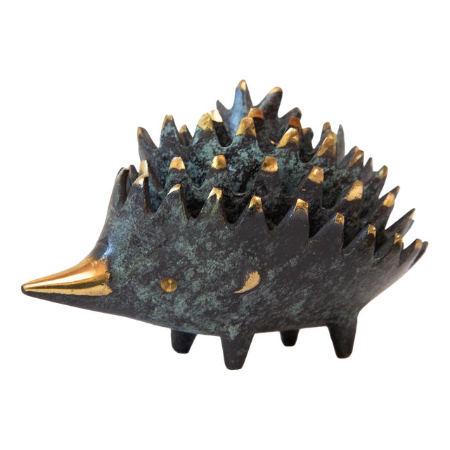 Hedgehog Ashtrays in Green Patinated Brass attributed to Walter Bosse, C. 1950s, Set of 6 For Sale