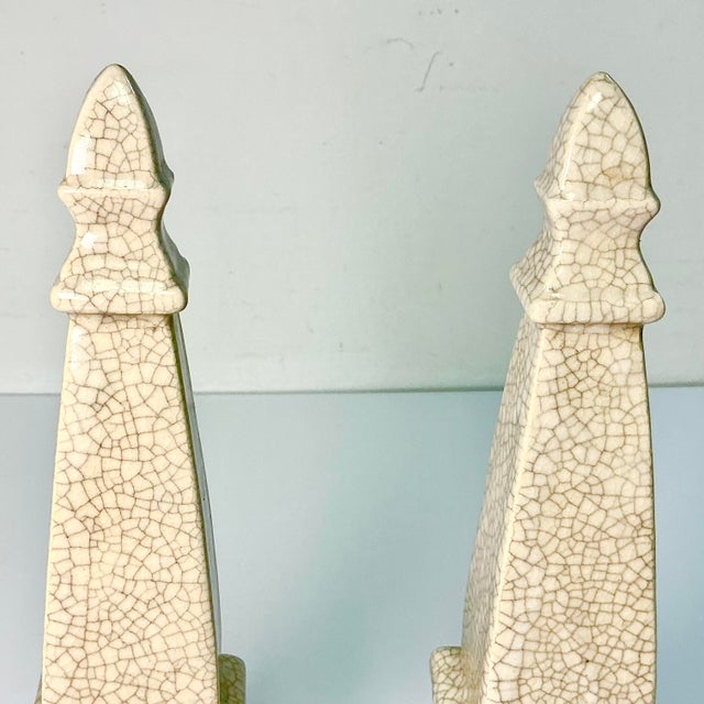 Ceramic 1980s Vintage Boho Chic Hollywood Regency Crackle Finish Ceramic Obelisk - A Pair. For Sale - Image 7 of 12