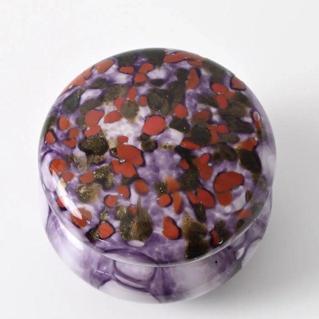 1920s Purple Honeycomb Spatter Glass Box from Franz Welz, 1920s For Sale - Image 5 of 10