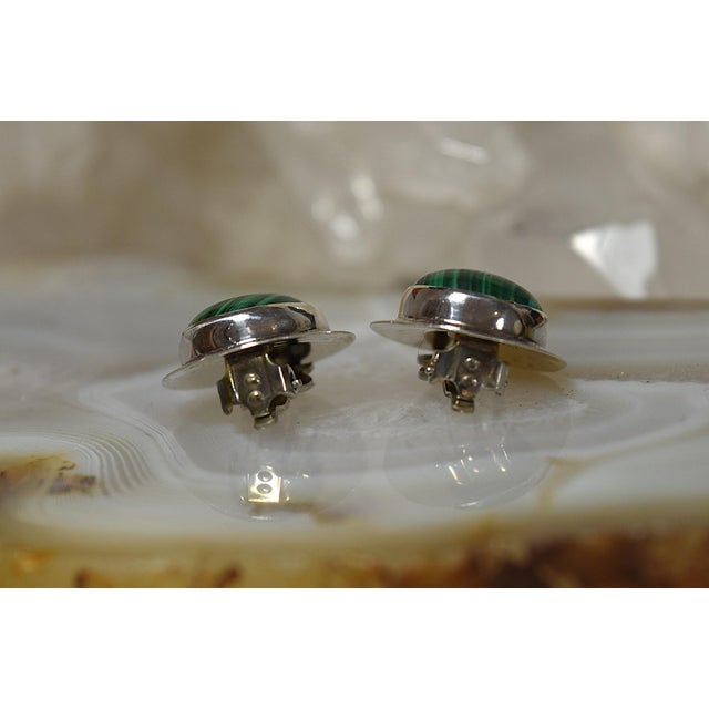 Vintage Sterling Silver Malachite Clip-on Stud Earrings, A Pair For Sale - Image 4 of 18