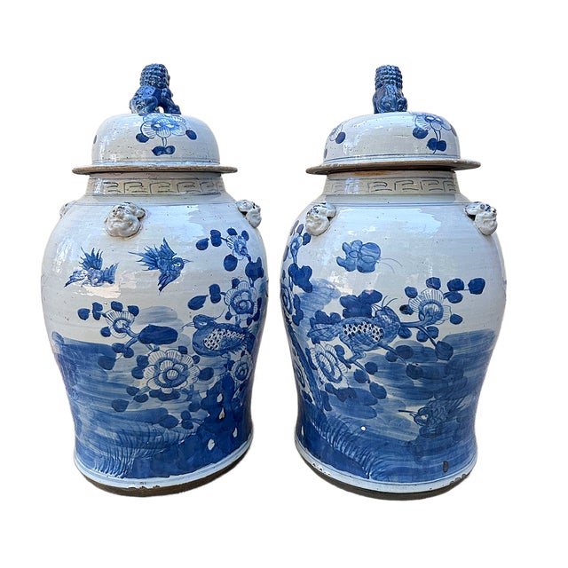 These are a pair of contemporary attractive pair of large indigo blue and bone Chinese porcelain temple / ginger jars....