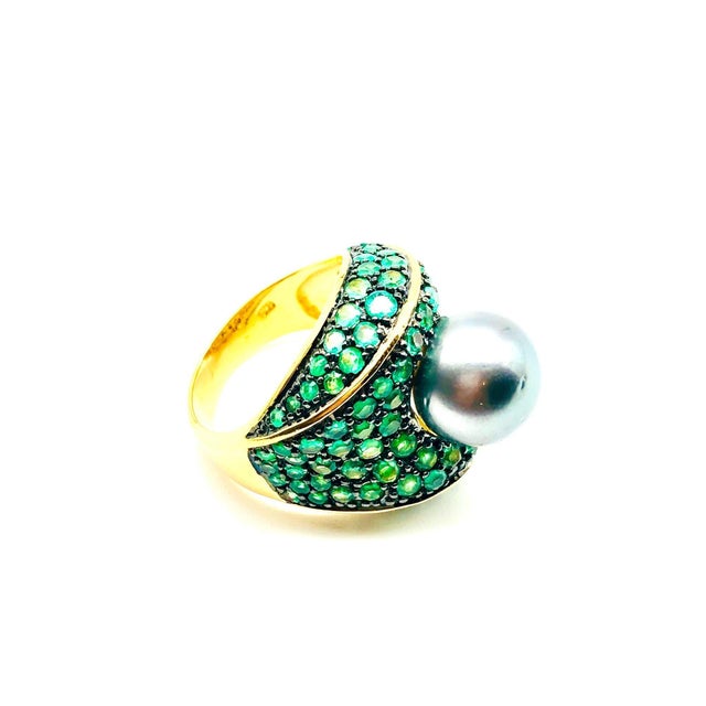 Bochic "Orient" Vintage Emerald & Tahiti Pearl Ring Set In 18K Gold & Silver, Size 7 For Sale - Image 17 of 18
