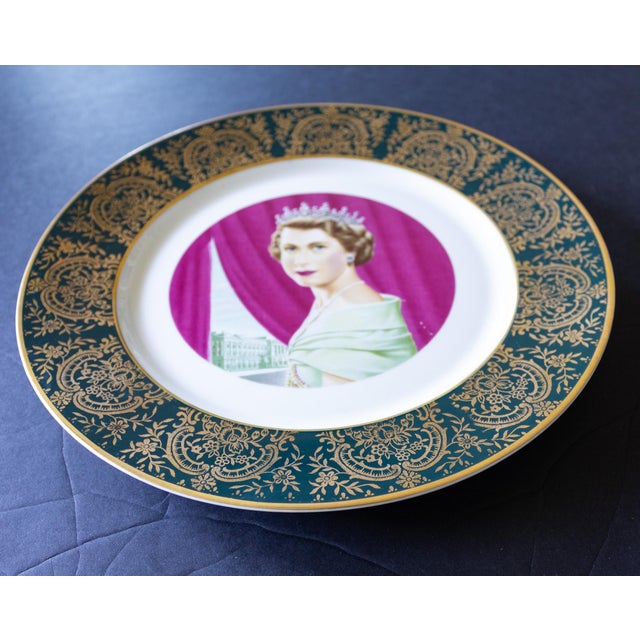English 1953 Queen Elizabeth II Commemorative Coronation Plate by Allen Hughes For Sale - Image 3 of 5