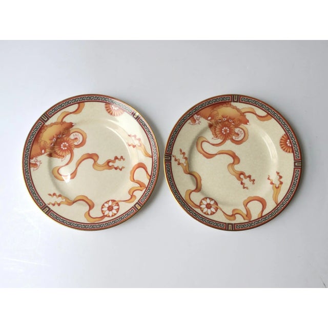 Chinoiserie Wedgwood Dragon Foo Dog Porcelain Plates, Set of 2 For Sale - Image 3 of 12