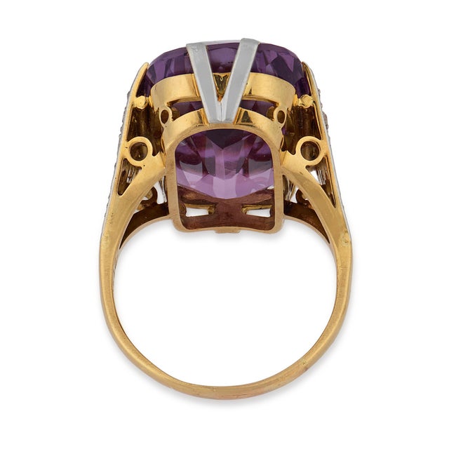 21.23 Carat Cushion Cut Amethyst Diamond 18k Yellow Gold Cocktail Ring, Size 9 For Sale In Los Angeles - Image 6 of 6