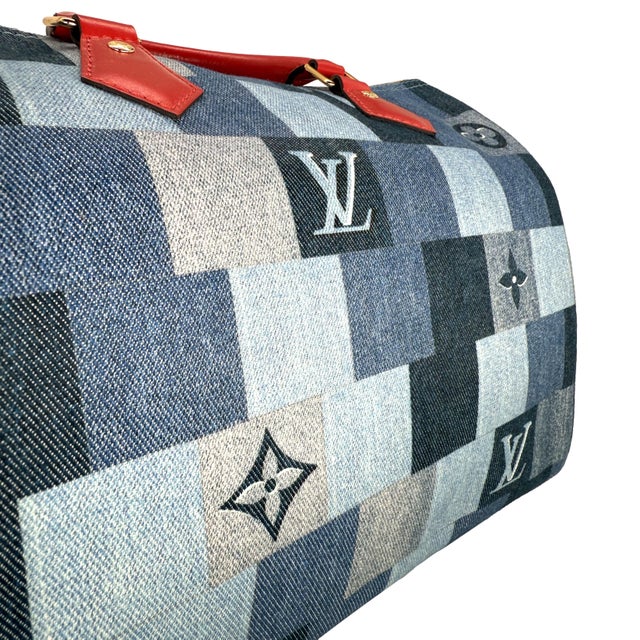 2010s Louis Vuitton Limited Edition Denim Patchwork Bandoulière Speedy Damier 30, 2019. For Sale - Image 5 of 12